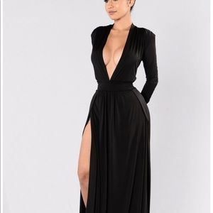 Gorgeous black maxi long sleeve fashion nova dress